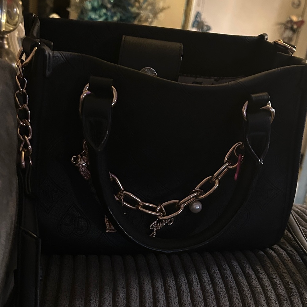 Elegant Black Handbag juicy couture